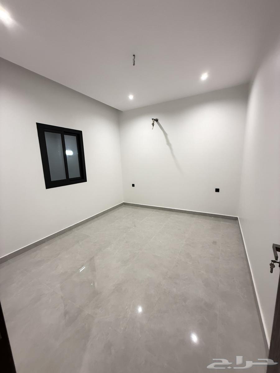 5 bedroom villa in Al Bashaer 13