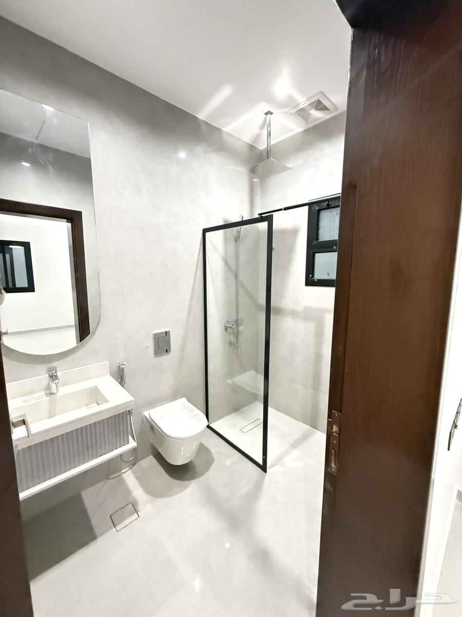 5 bedroom villa in Al Bashaer 9
