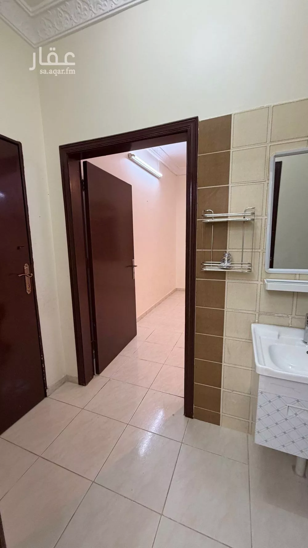 4 bedroom floor in Ishbiliyah 13