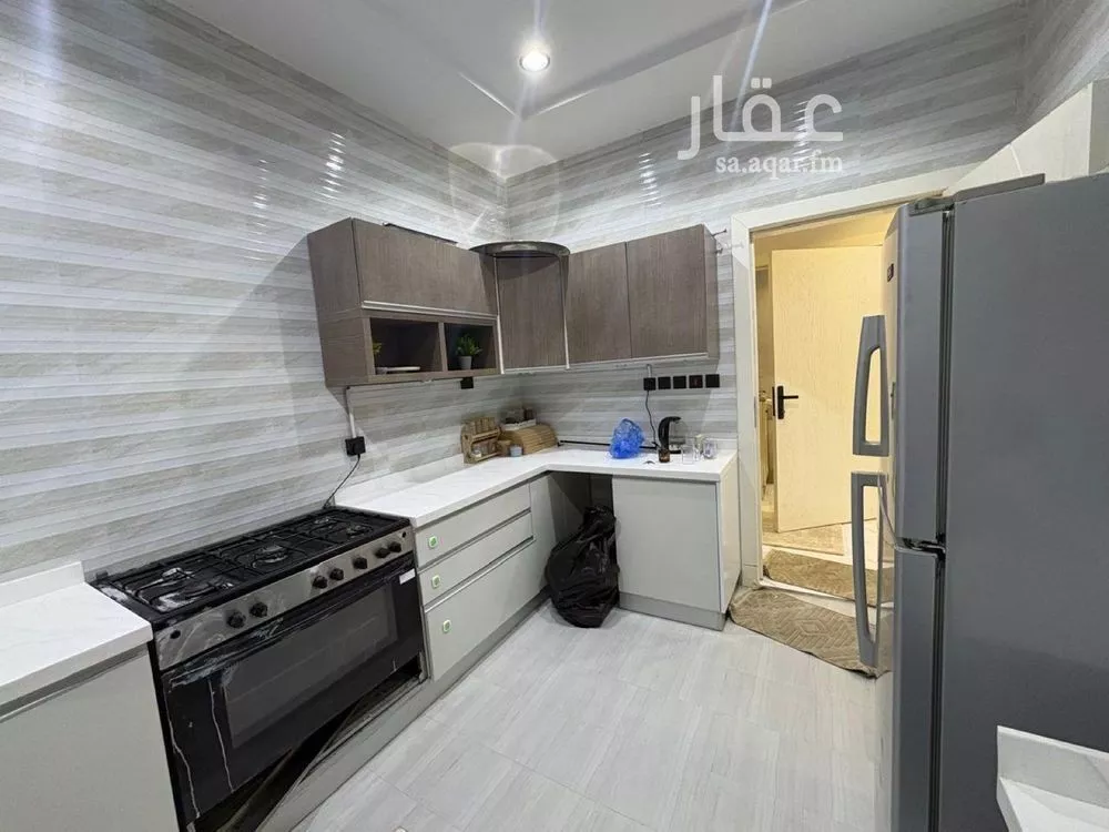 3 bedroom floor in Badr 5