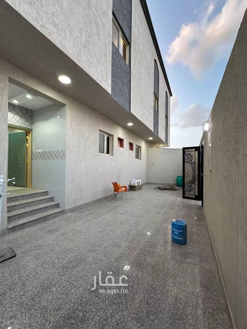 4 bedroom apartment in Al Aziziyah, Madinah 13