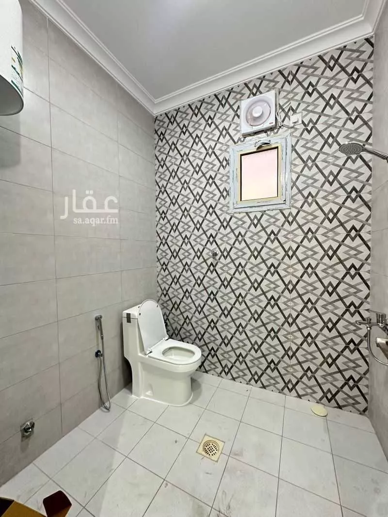 4 bedroom apartment in Al Aziziyah, Madinah 4