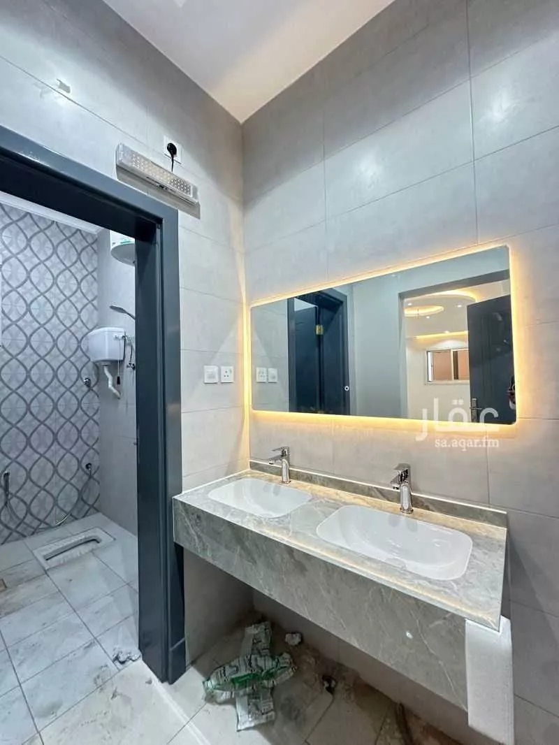 4 bedroom apartment in Al Aziziyah, Madinah 5