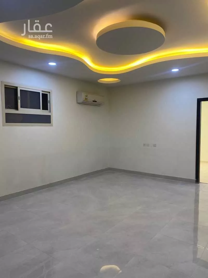 2 bedroom floor in Al Aqiq 8