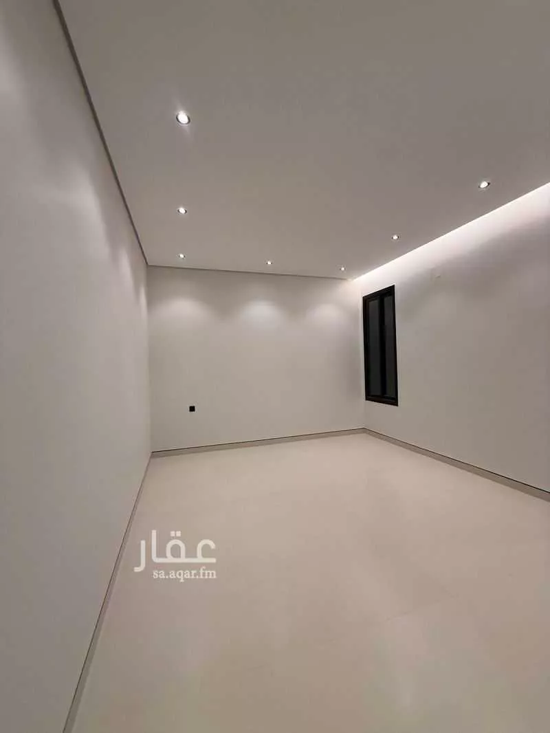 4 bedroom floor in Al Janadriyah 9