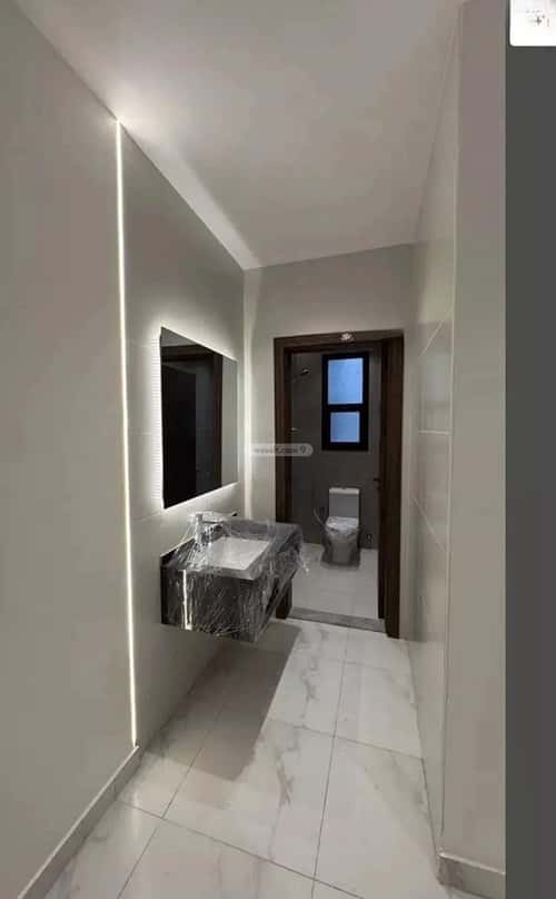 شقة 4 غرف في الروضة 2