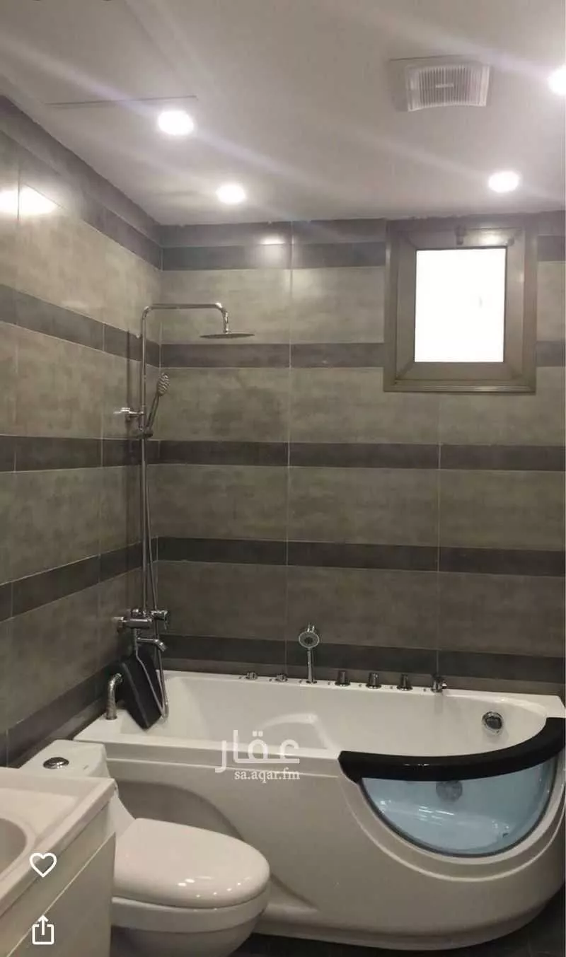 شقة 5 غرف في الملك عبدالعزيز 3