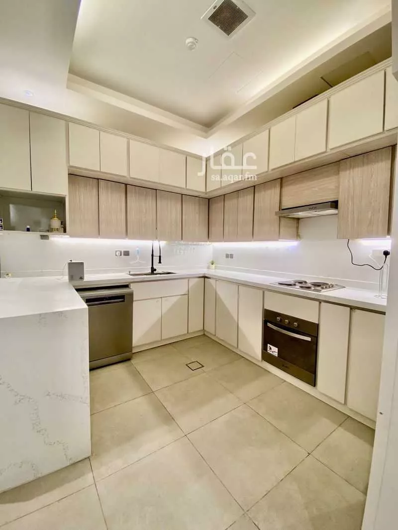 5 bedroom apartment in Riyadh 8