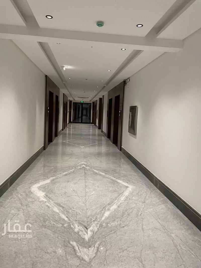 شقة 3 غرف في العارض 10