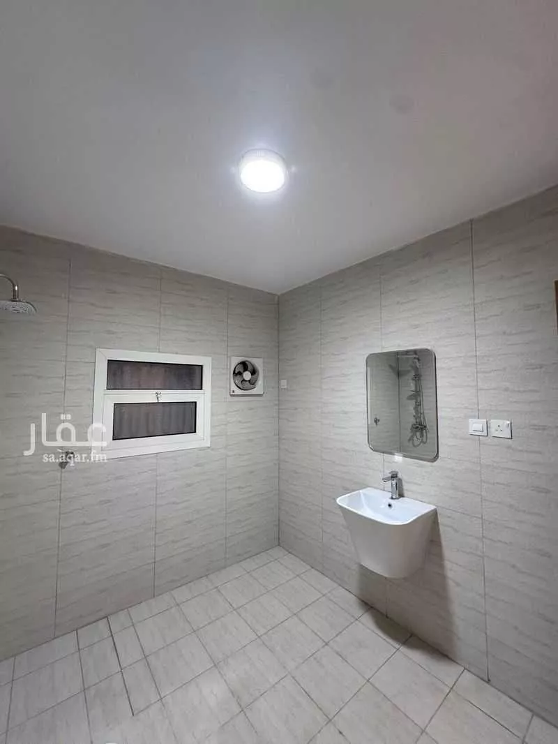 4 bedroom apartment in Al Rabwa, Riyadh 15