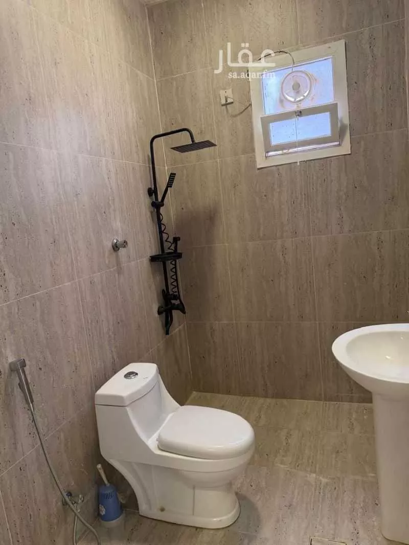 1 bedroom apartment in Al Falah 5