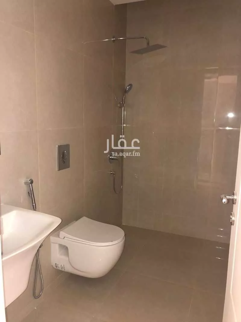 2 bedroom apartment in Al Ghadir 6