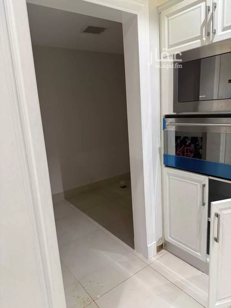 4 bedroom apartment in Al Qairawan 6