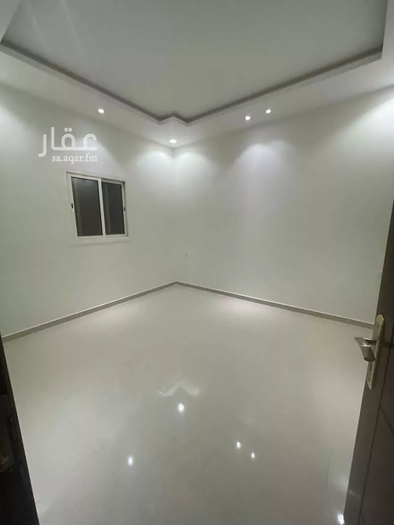 شقة 3 غرف في العقيق 9