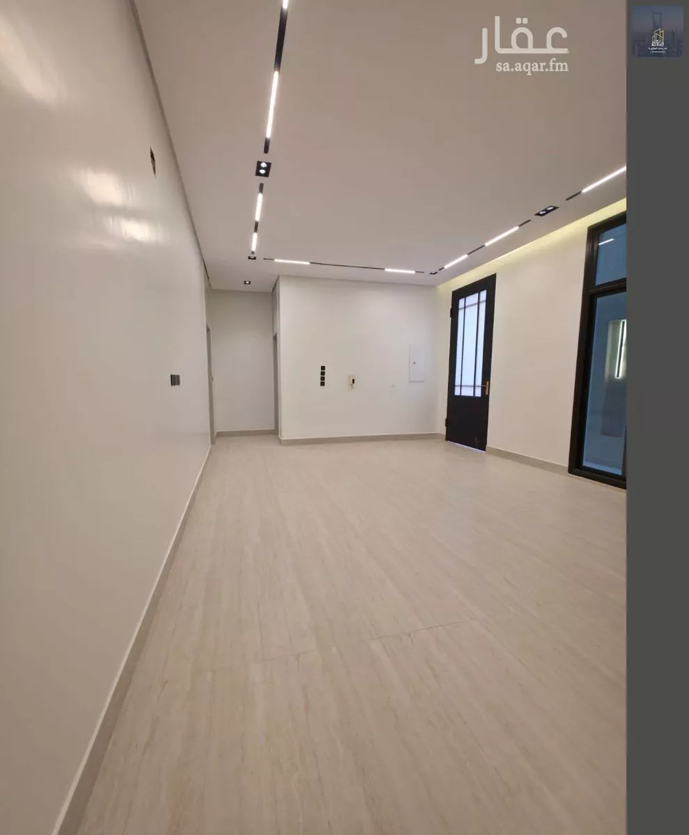 5 bedroom floor in Al Janadriyah 2
