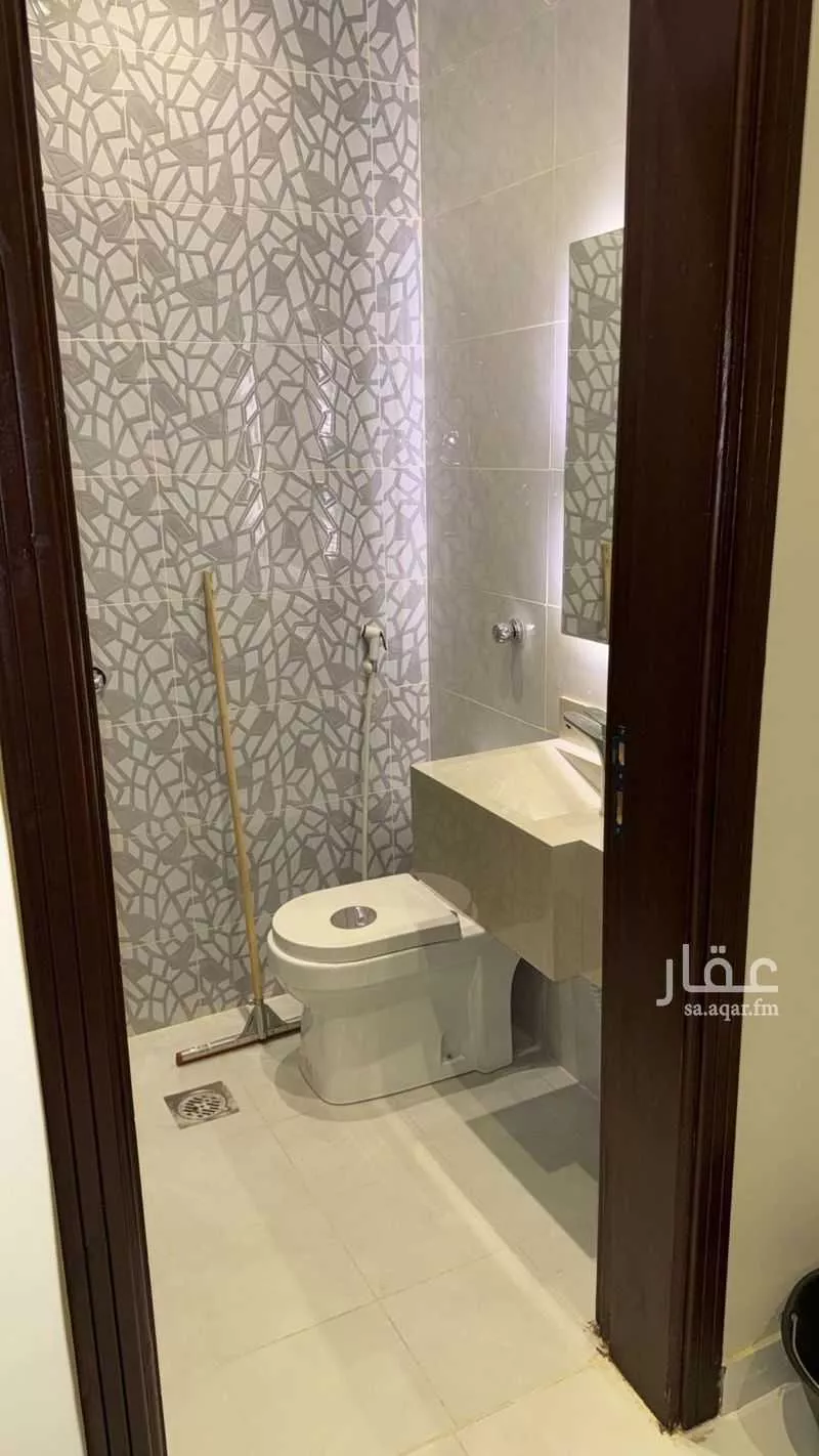 شقة 5 غرف في الصفا 5