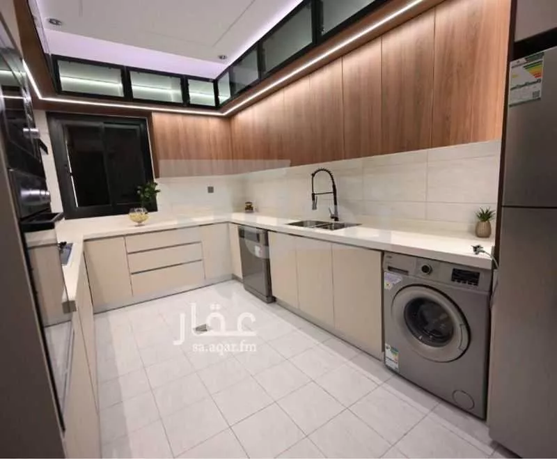 4 bedroom apartment in Al Marwa 4