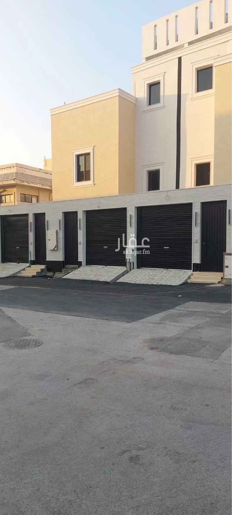 3 bedroom floor in As Suwaidi 8