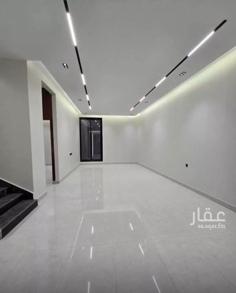 8 bedroom floor in Al Janadriyah 3