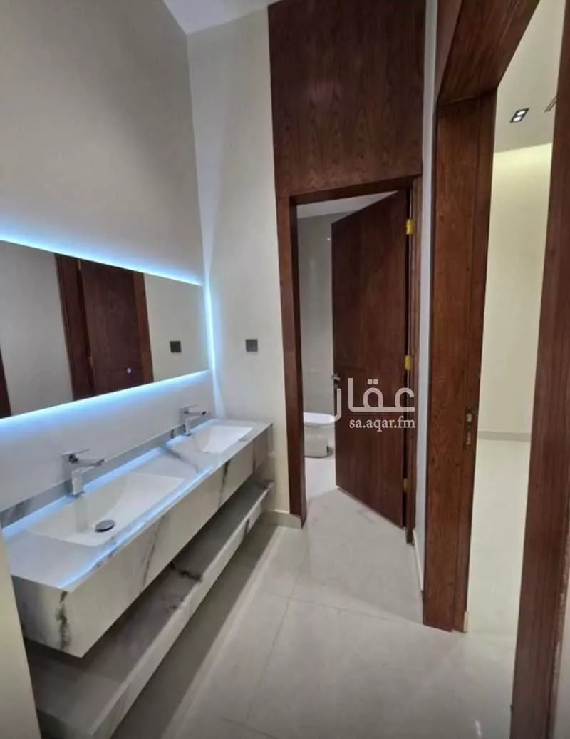 8 bedroom floor in Al Janadriyah 4