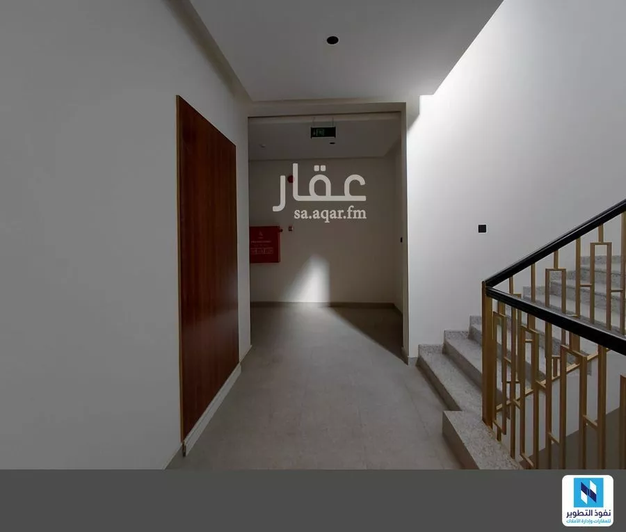 عمارة 916 م² في العارض 4