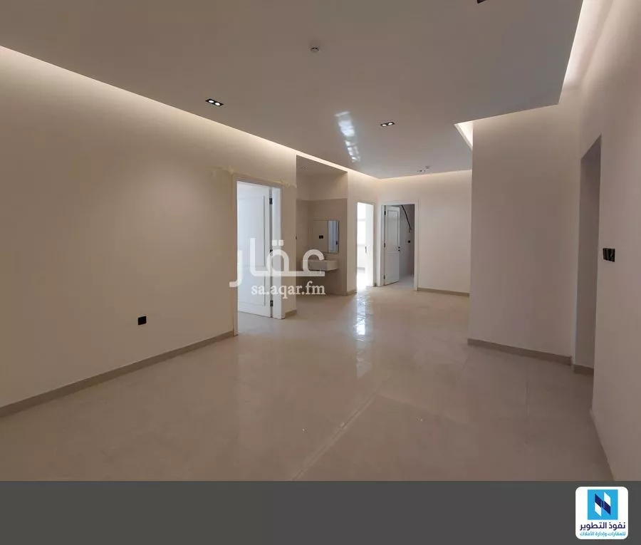 عمارة 916 م² في العارض 7