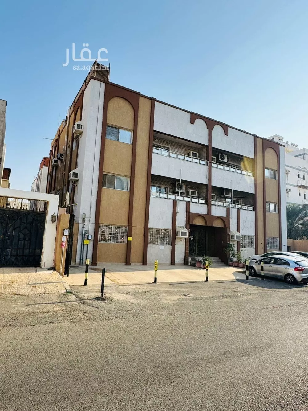 600 sqm building in Al Bawadi 4