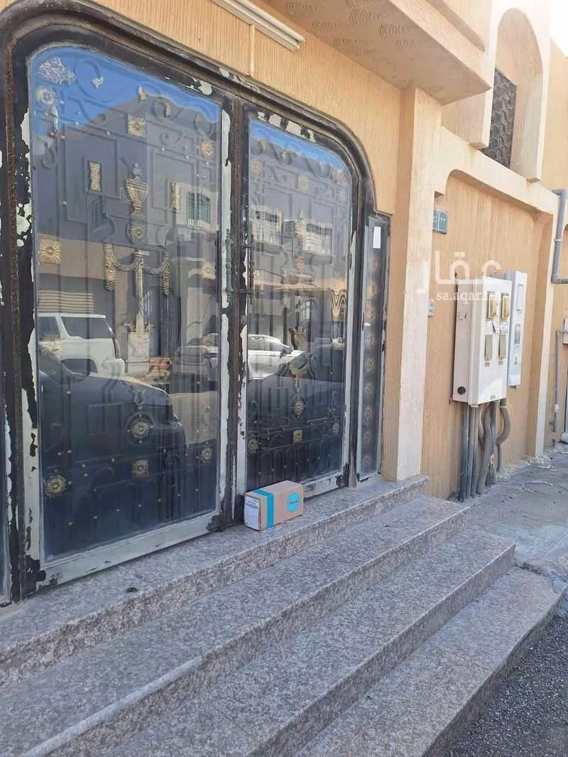 عمارة 550 م² في الروضة 2