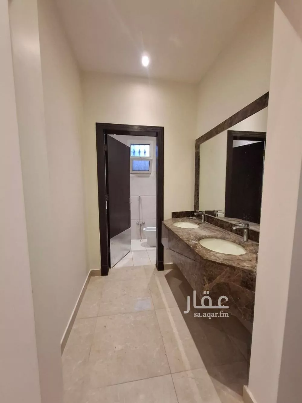 دور 5 غرف في الملقا 15