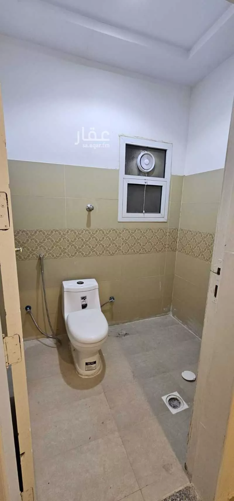 4 bedroom apartment in Al Aqiq 9