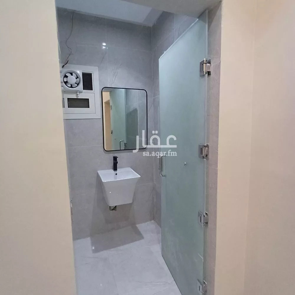 1 bedroom apartment in Al Aqiq 3