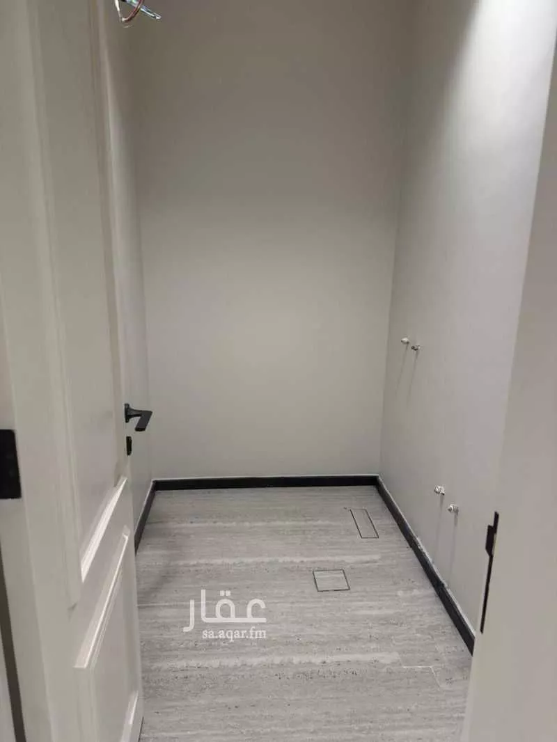 2 bedroom floor in Al Olaya 13