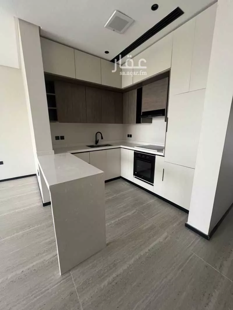 2 bedroom floor in Al Olaya 15