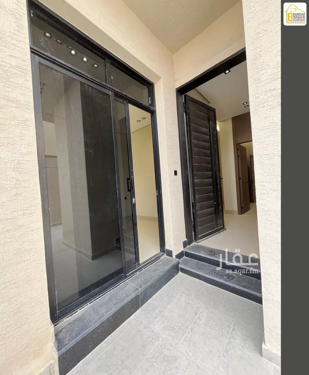 10 bedroom villa in Al Janadriyah 5