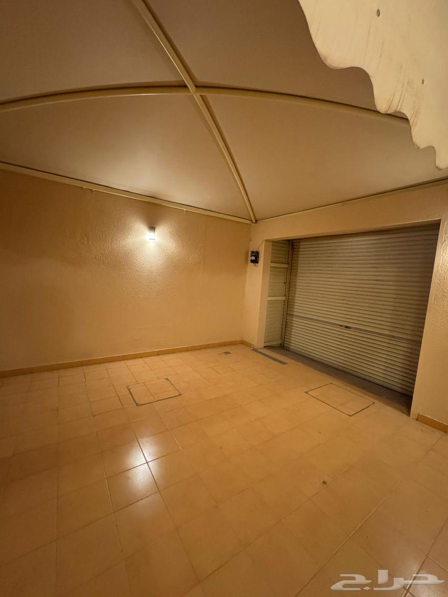 10 bedroom villa in Al Khuzama, Riyadh 7
