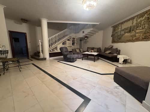 10 bedroom villa in Al Rabwa 3