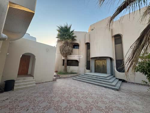 10 bedroom villa in Al Rabwa 8