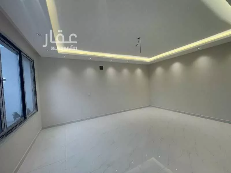 8 bedroom villa in Al Janadriyah 13