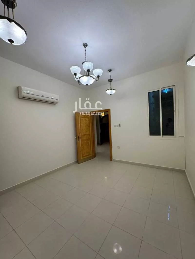 10 bedroom villa in Irqah, Riyadh 5