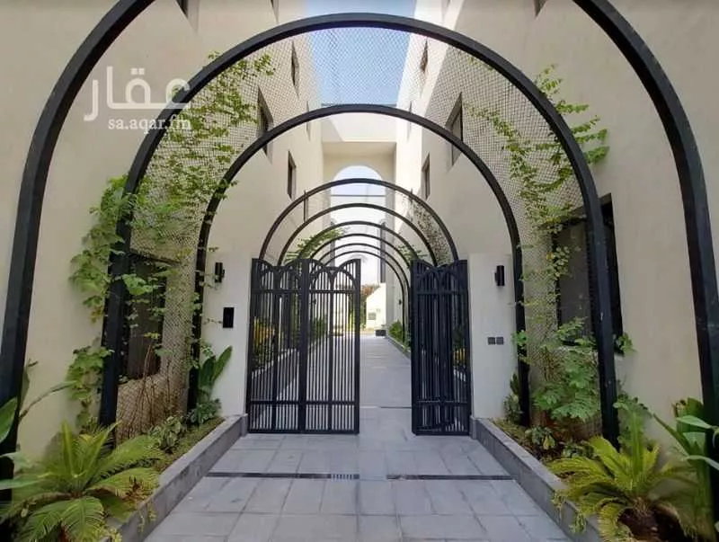 3 bedroom apartment in Al Malqa 4