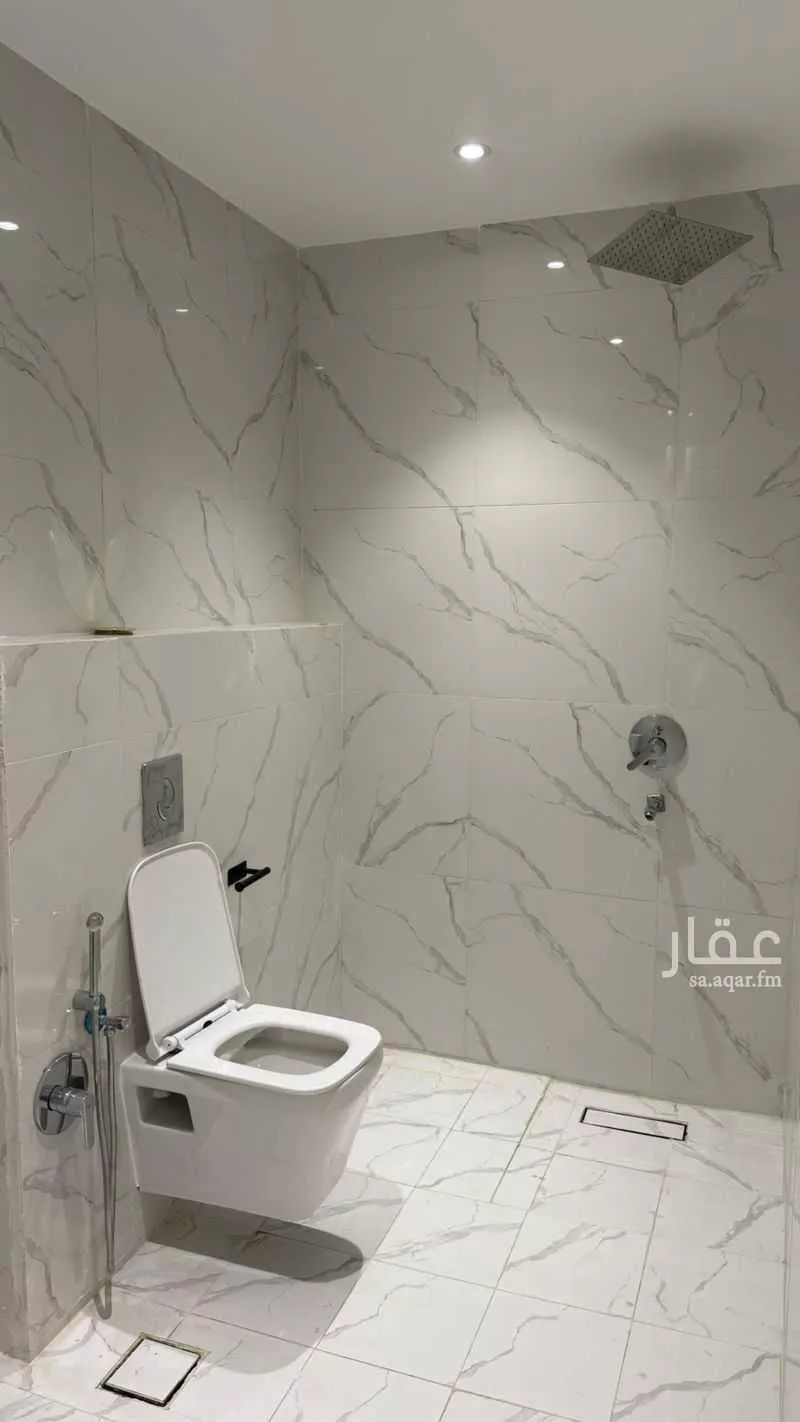 5 bedroom villa in King Faisal, Riyadh 8