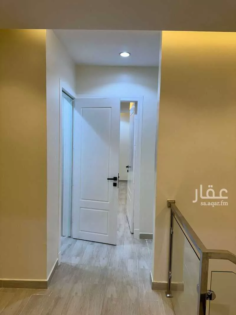 شقة 4 غرف في العريجاء الغربية 18