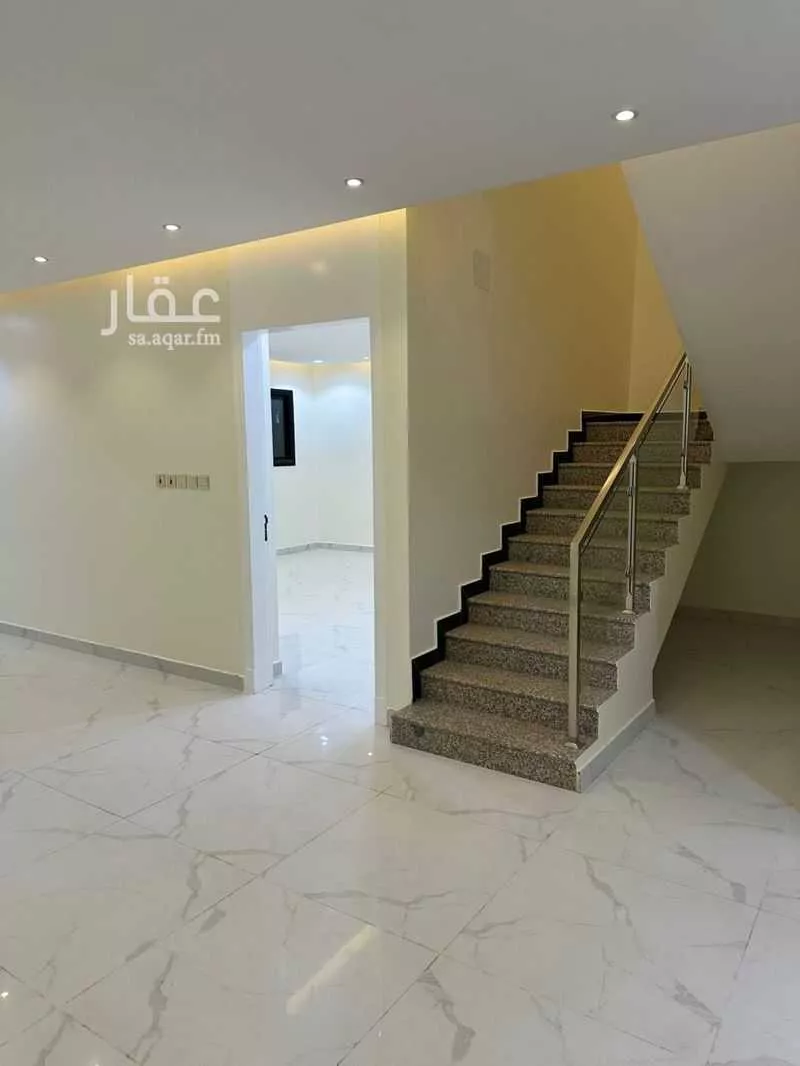 شقة 4 غرف في العريجاء الغربية 28
