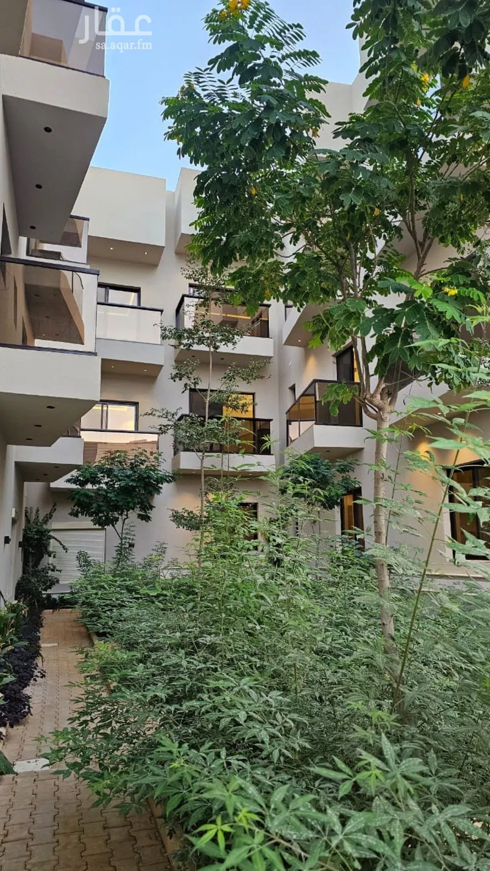 3 bedroom apartment in Dhahrat Laban 4