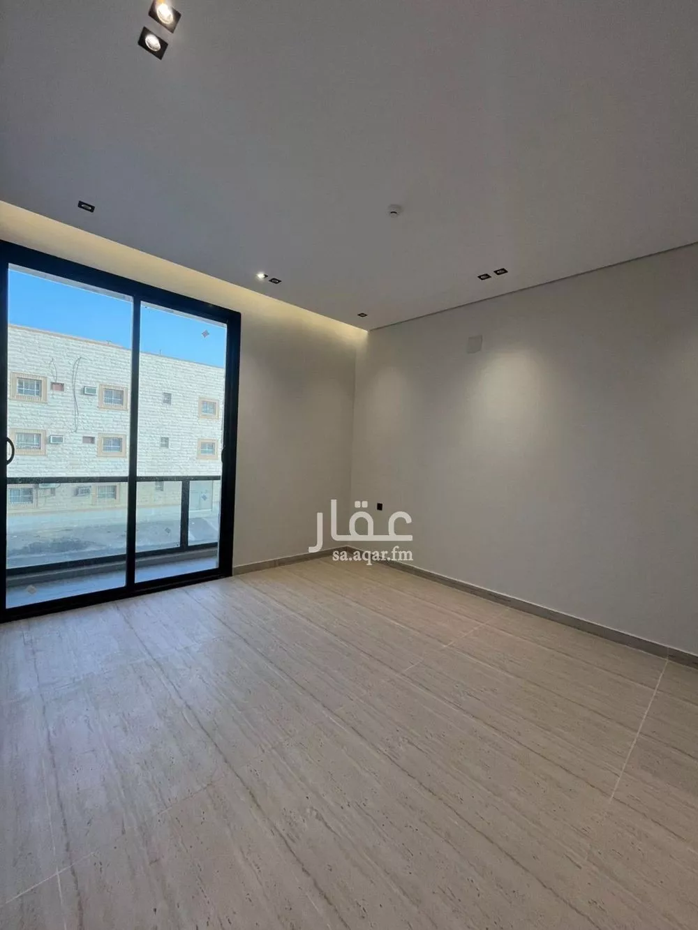 5 bedroom apartment in Okaz, Riyadh 9