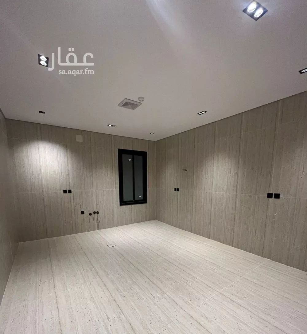 5 bedroom apartment in Okaz, Riyadh 7