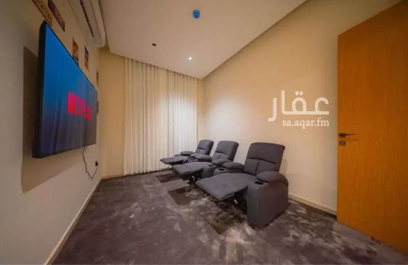 3 bedroom apartment in Al Malqa 3