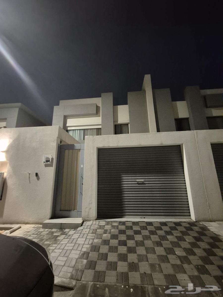 6 bedroom villa in Al Buhairah 3