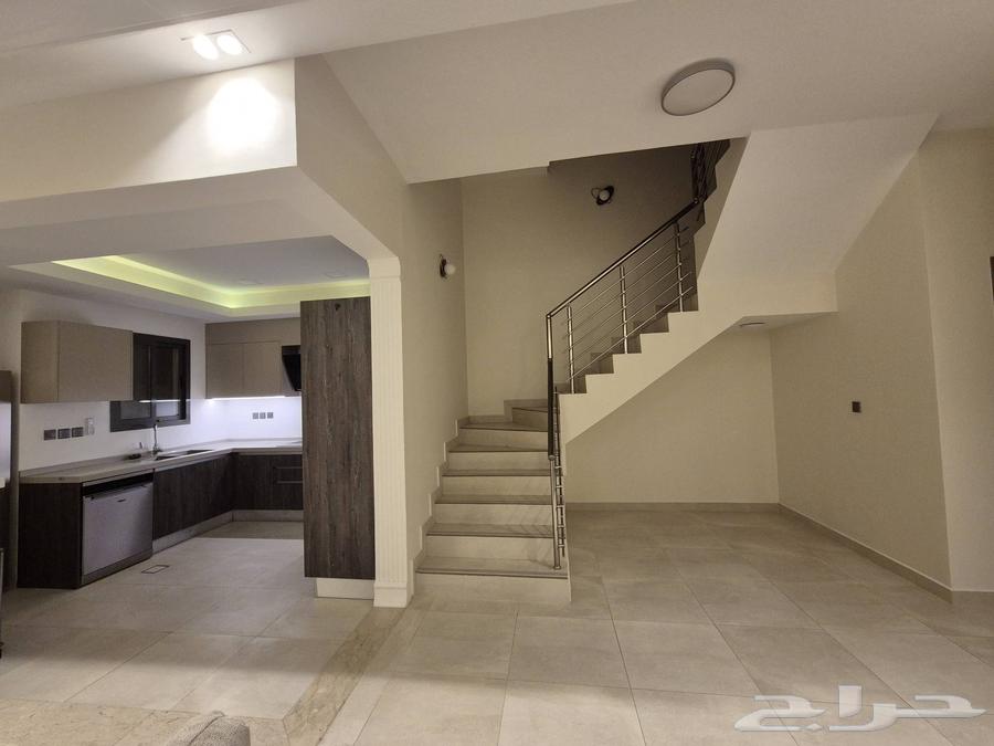 6 bedroom villa in Al Buhairah 5