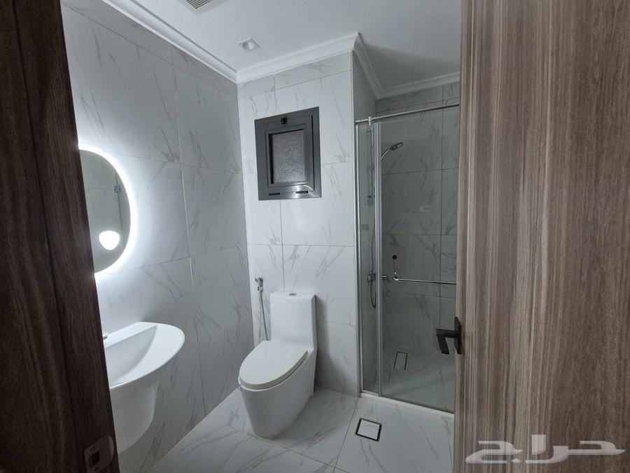 6 bedroom villa in Al Buhairah 10